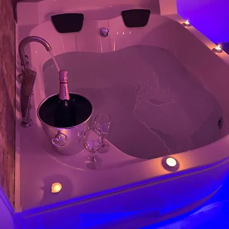 Nocleg ze śniadaniem La Perla & 3*