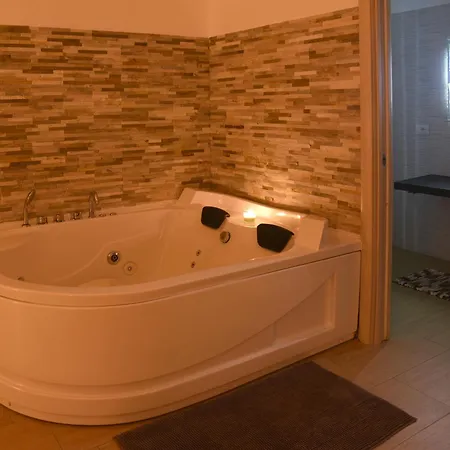 Bed & Breakfast La Perla & 4*