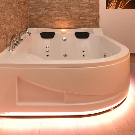 La Perla & Bed & Breakfast 4*