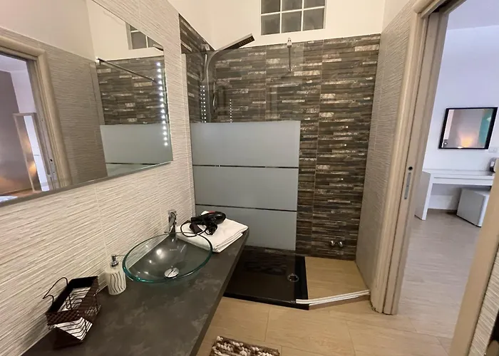 La Perla & 3* בארי