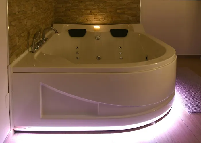 La Perla & לינה וארוחת בוקר 3*